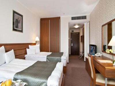 Hotel Ramada by Wyndham Cluj - Bild 3
