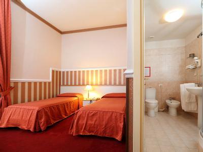 Hotel Catania Centro Rooms - Bild 3