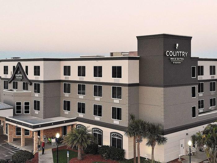 Hotel Country Inn & Suites by Radisson, Port Canaveral, FL - Bild 1