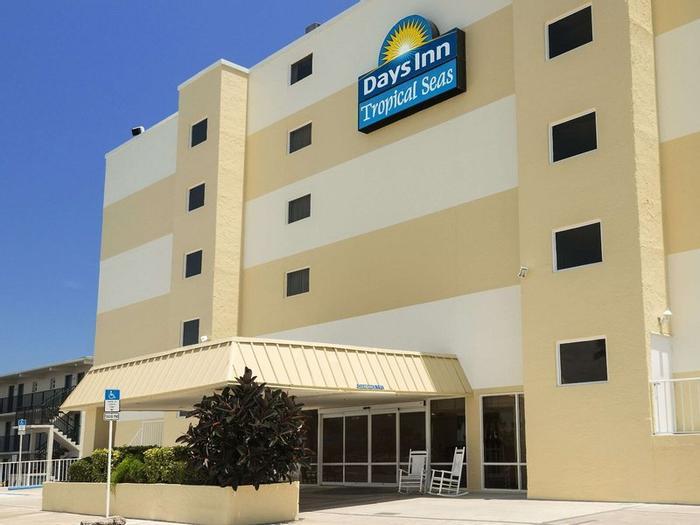 Hotel Days Inn by Wyndham Daytona Oceanfront - Bild 1