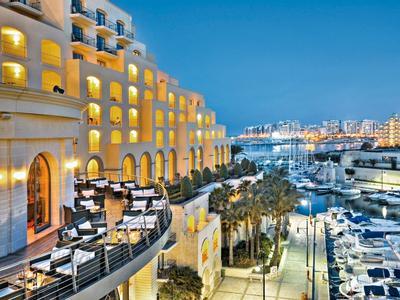 Hotel Hilton Malta - Bild 2