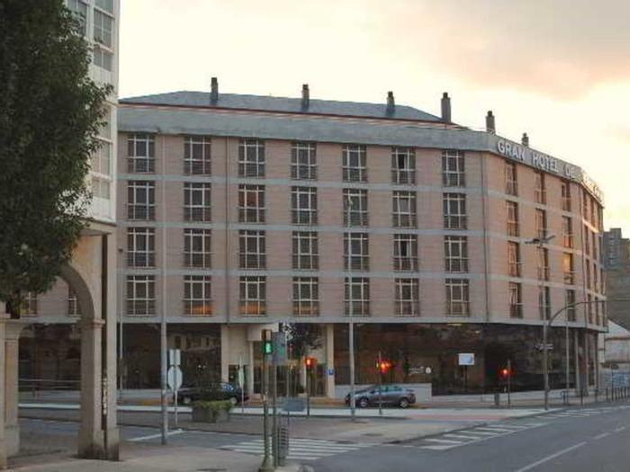 Gran Hotel de Ferrol - Bild 1