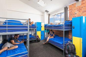 Summer House Brisbane Hostel - Bild 1