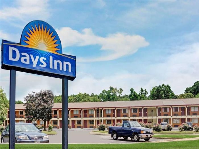 Days Inn by Wyndham Newport News - Bild 1