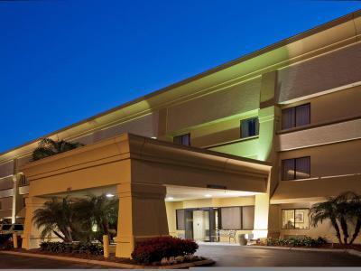 Hotel La Quinta Inn & Suites by Wyndham Tampa Fairgrounds - Casino - Bild 3