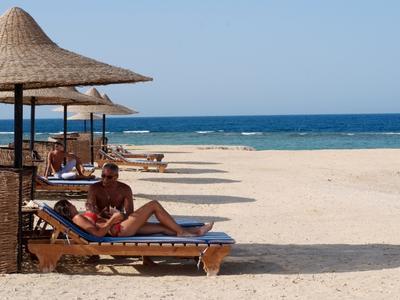 Hotel Wadi Lahmy Azur Resort Berenice - Bild 2