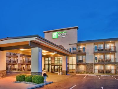 Hotel Holiday Inn Express & Suites Branson 76 Central - Bild 2