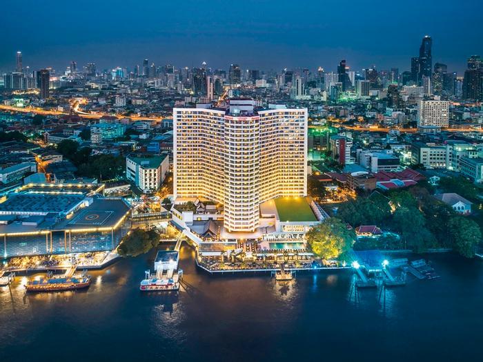 Royal Orchid Sheraton Hotel & Towers - Bild 1