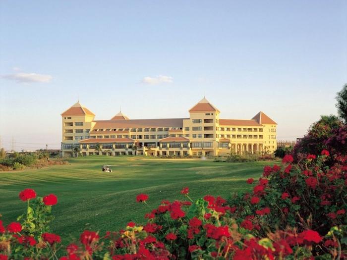 Hotel Hilton Pyramids Golf Resort - Bild 1