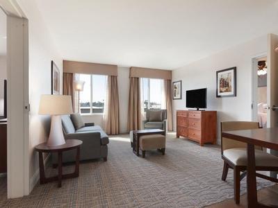 Hotel Homewood Suites by Hilton Burlington - Bild 3