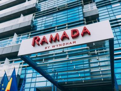 Hotel Ramada by Wyndham Constanta - Bild 4