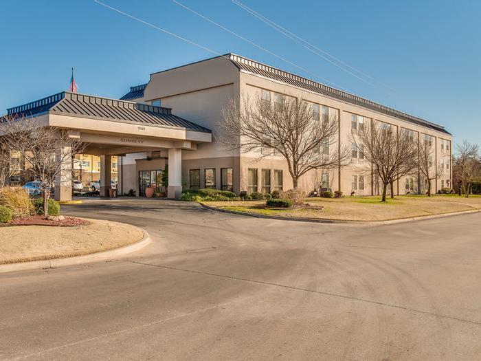 Hotel Baymont by Wyndham Oklahoma City/Quail Springs - Bild 1
