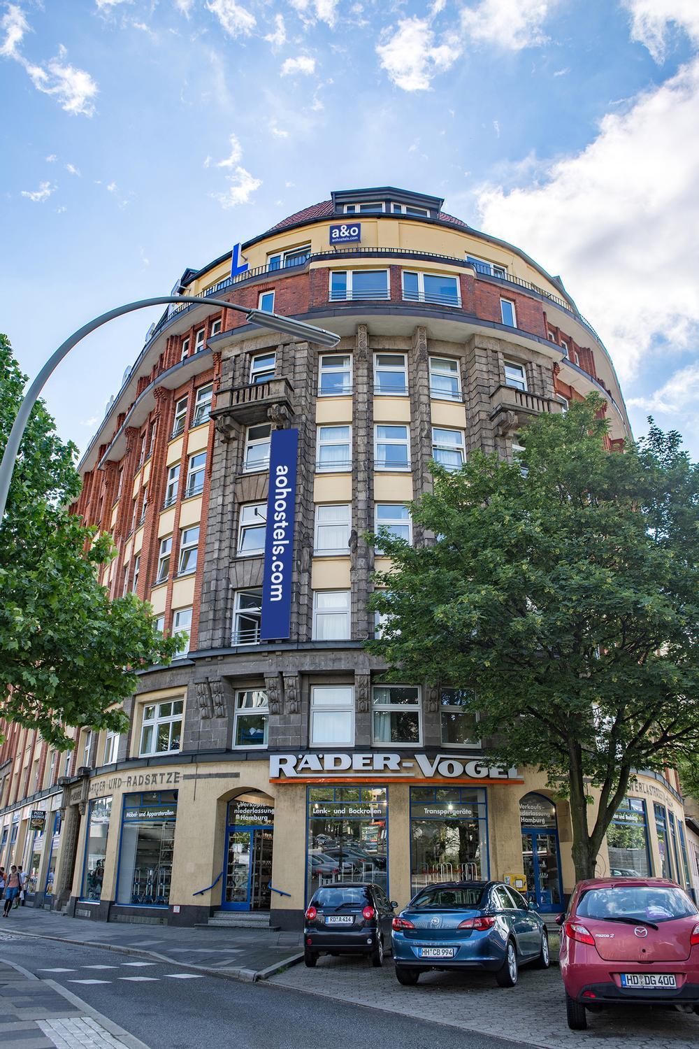 Hotel a&o Hamburg Hauptbahnhof - Bild 1