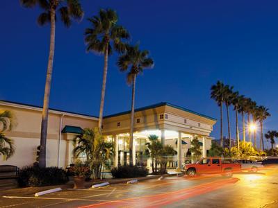 Hotel International Palms Resort & Conference Center - Bild 5