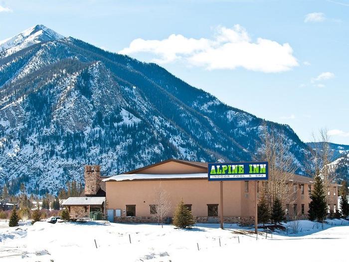 Hotel Alpine Inn - Bild 1