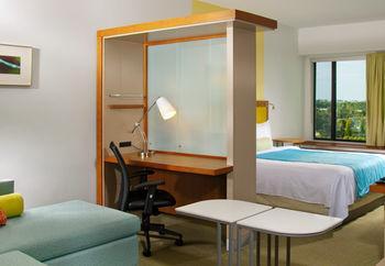 Hotel Springhill Suites by Marriott Orlando at Seaworld - Bild 4