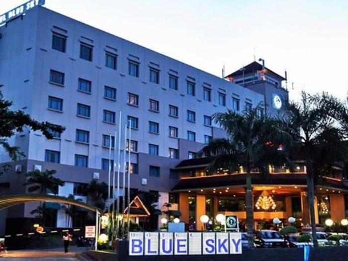 Blue Sky Hotel - Bild 1