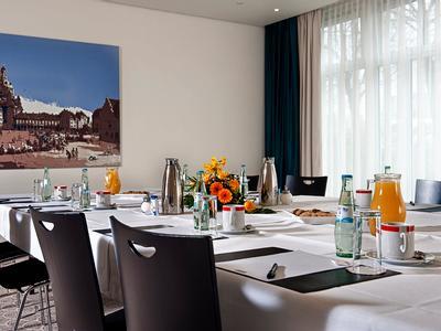 Hotel Ramada by Wyndham Dresden - Bild 3