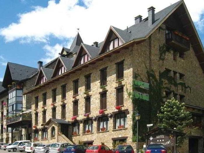 Hotel SNÖ Villa de Sallent - Bild 1
