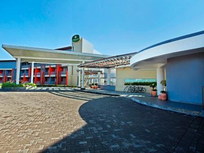 Hotel Pesona Alam Resort & Spa - Bild 2