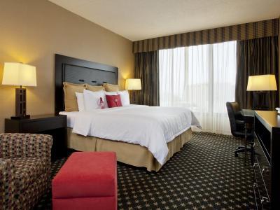 Hotel Crowne Plaza Indianapolis-Airport - Bild 5