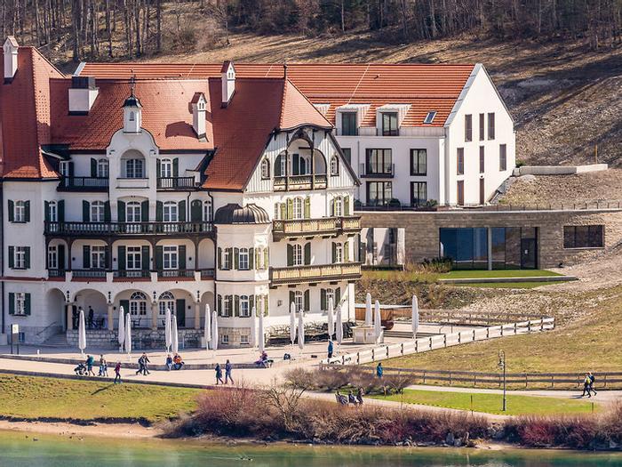 Hotel AMERON Neuschwanstein Alpsee Resort & Spa - Bild 1