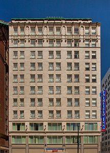 Hotel Fairfield Inn & Suites Milwaukee Downtown - Bild 2
