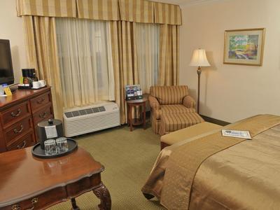 Hotel Best Western Plus White Bear Country Inn - Bild 2