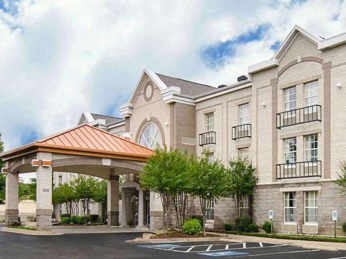 Hotel Quality Inn & Suites Little Rock West - Bild 1