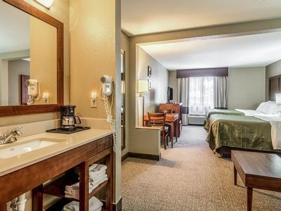 Hotel Quality Inn & Suites Salem Near I-57 - Bild 4