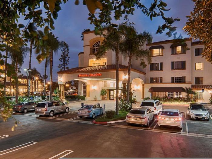 Hampton Inn & Suites Santa Ana/Orange County Airport - Bild 1