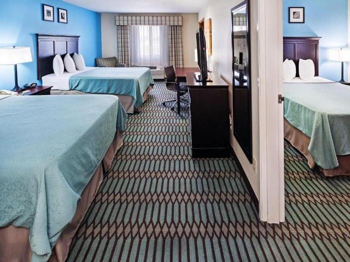 Hotel Country Inn & Suites by Radisson, Lubbock, TX - Bild 1