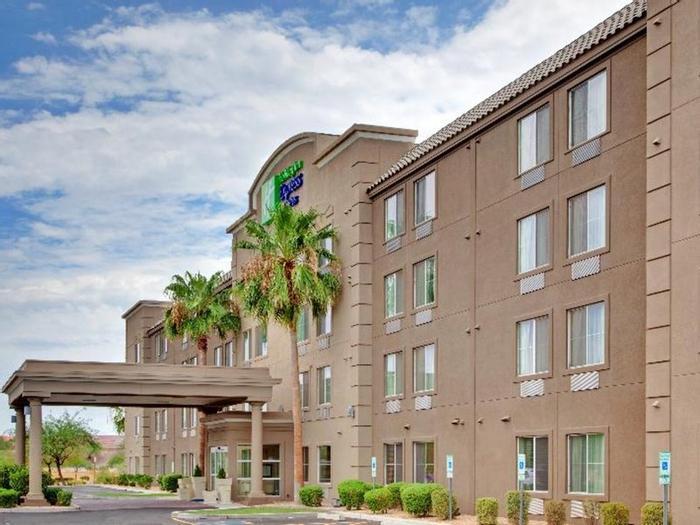 Hotel Holiday Inn Express & Suites Peoria North Glendale - Bild 1