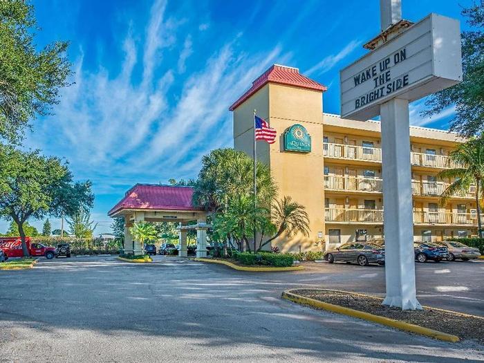 Hotel La Quinta Inn by Wyndham West Palm Beach Florida Turnpike - Bild 1