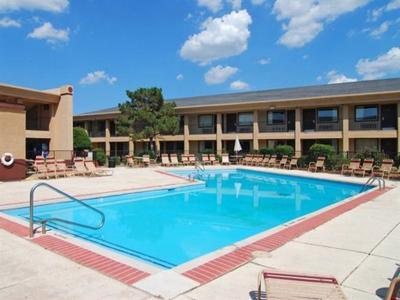 Hotel Red Roof Inn & Suites Oklahoma City Southwest - Bild 4