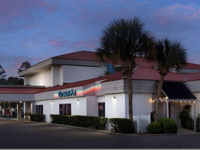 Hotel Quality Inn Atlantic Beach-Mayo Clinic Jax Area - Bild 1