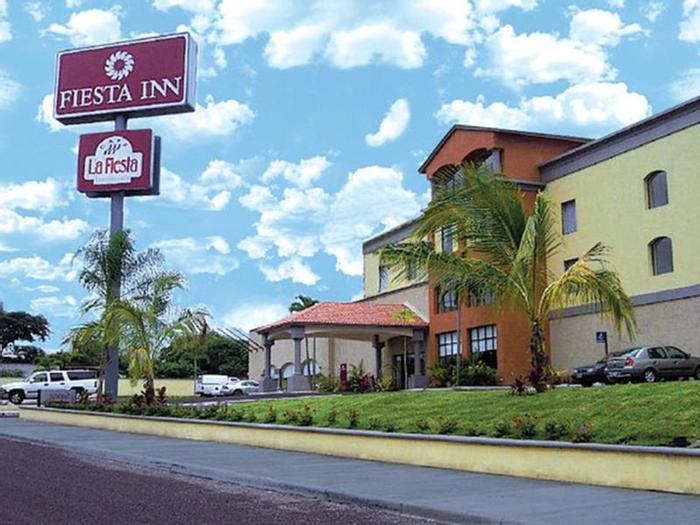 Hotel Fiesta Inn Poza Rica - Bild 1