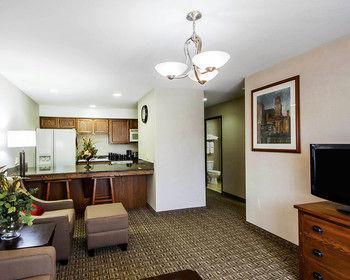 Hotel Comfort Inn & Suites Ponca City Near Marland Mansion - Bild 2