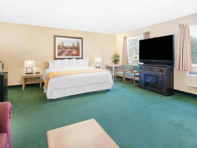 Hotel Days Inn & Suites by Wyndham Fargo 19th Ave/Airport Dome - Bild 5