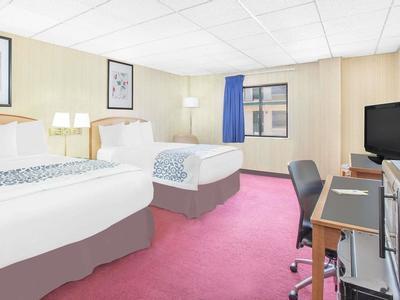 Hotel Travel Inn & Suites - Bild 5