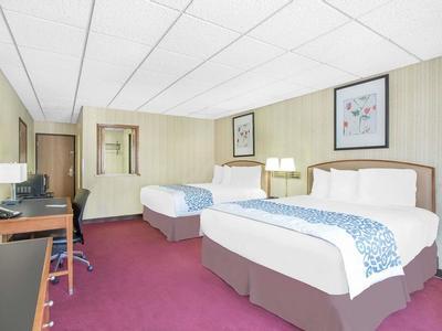 Hotel Travel Inn & Suites - Bild 4