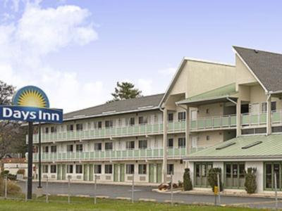 Hotel Days Inn by Wyndham Harrisburg North - Bild 3