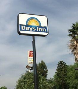 Hotel Days Inn by Wyndham Ontario Airport - Bild 5