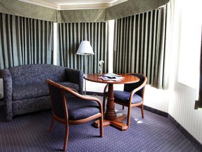 Hotel Mirage Inn & Suites - Bild 5