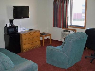 Hotel Days Inn & Suites by Wyndham Des Moines Airport - Bild 2