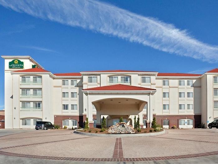 Hotel La Quinta Inn & Suites by Wyndham Dodge City - Bild 1