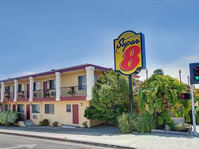 Hotel Super 8 by Wyndham Santa Cruz/Beach Boardwalk East - Bild 2