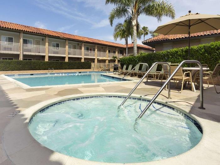 Hotel Travelodge by Wyndham Orange County Airport/ Costa Mesa - Bild 1