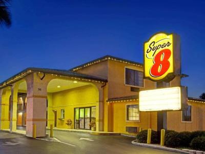 Hotel Super 8 by Wyndham St. Augustine - Bild 4