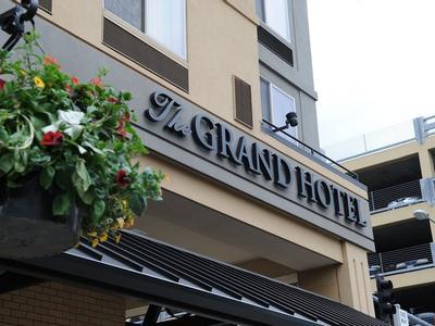 The Grand Hotel In Salem - Bild 2